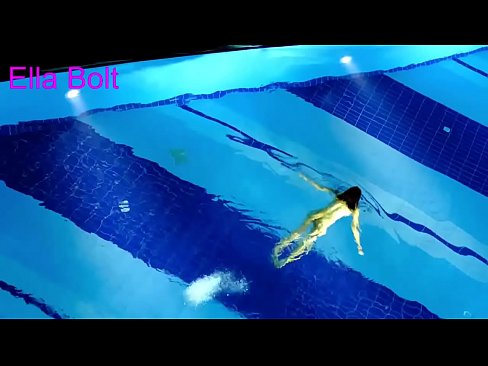❤️ No puc parar de mirar-la, jove rossa presa nedant nua a la piscina del complex ELLA BOLT ❤ Porno casolà a nosaltres ca.sexera.ru ❌❤